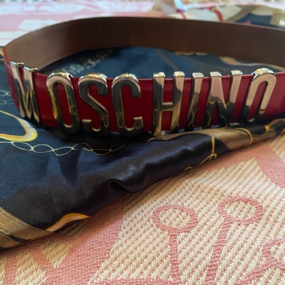 Vintage Moschino cherry red belt - Picture 10 of 10